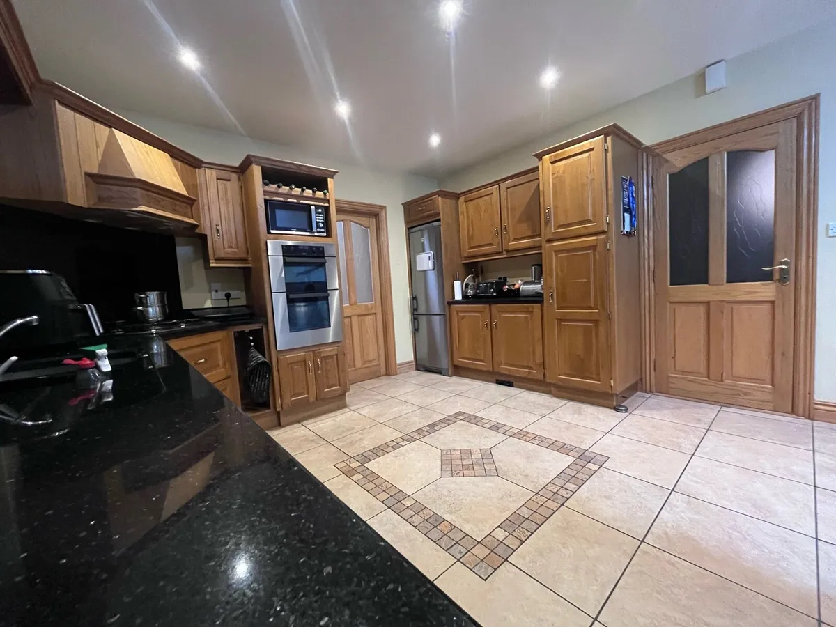 Kitchen and Utility for sale - Image 3