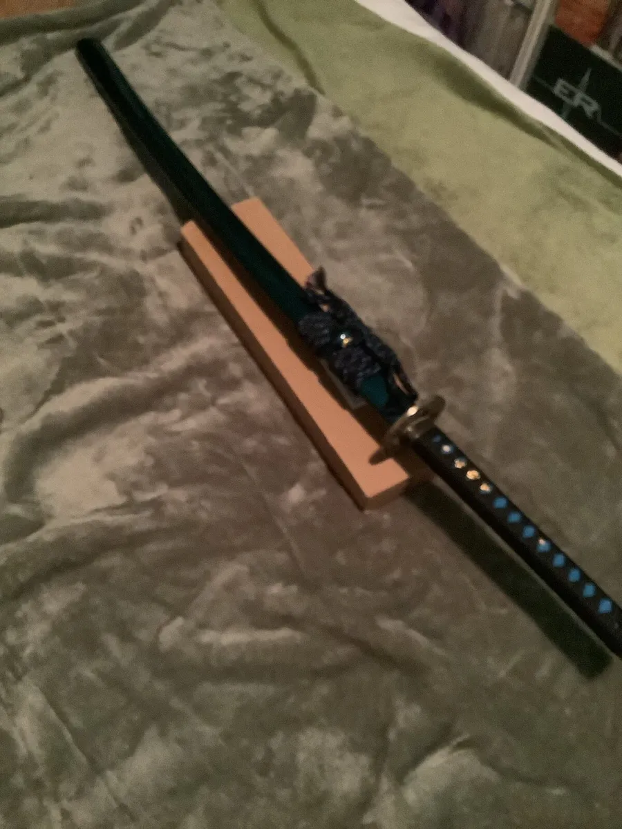 New samurai sword and stand. - Image 1
