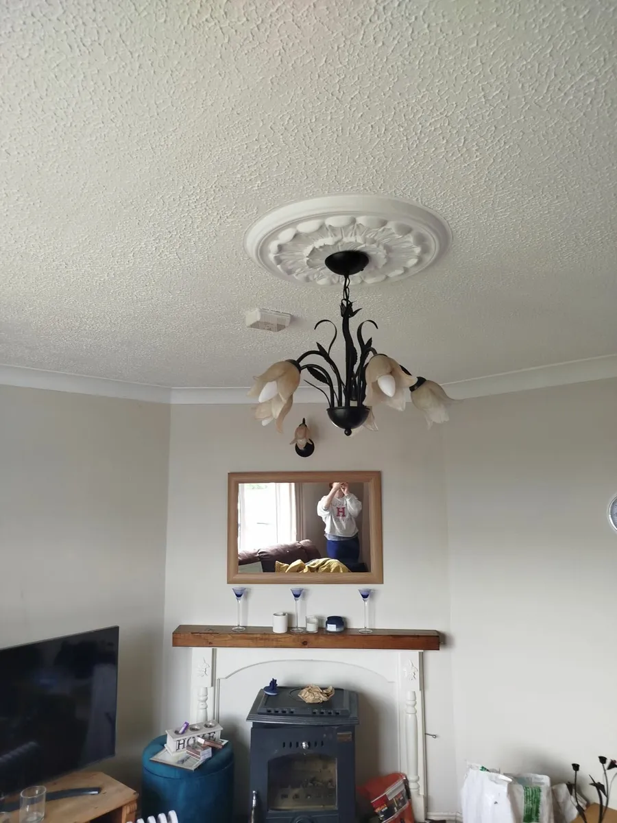 Old lights still working - Image 1