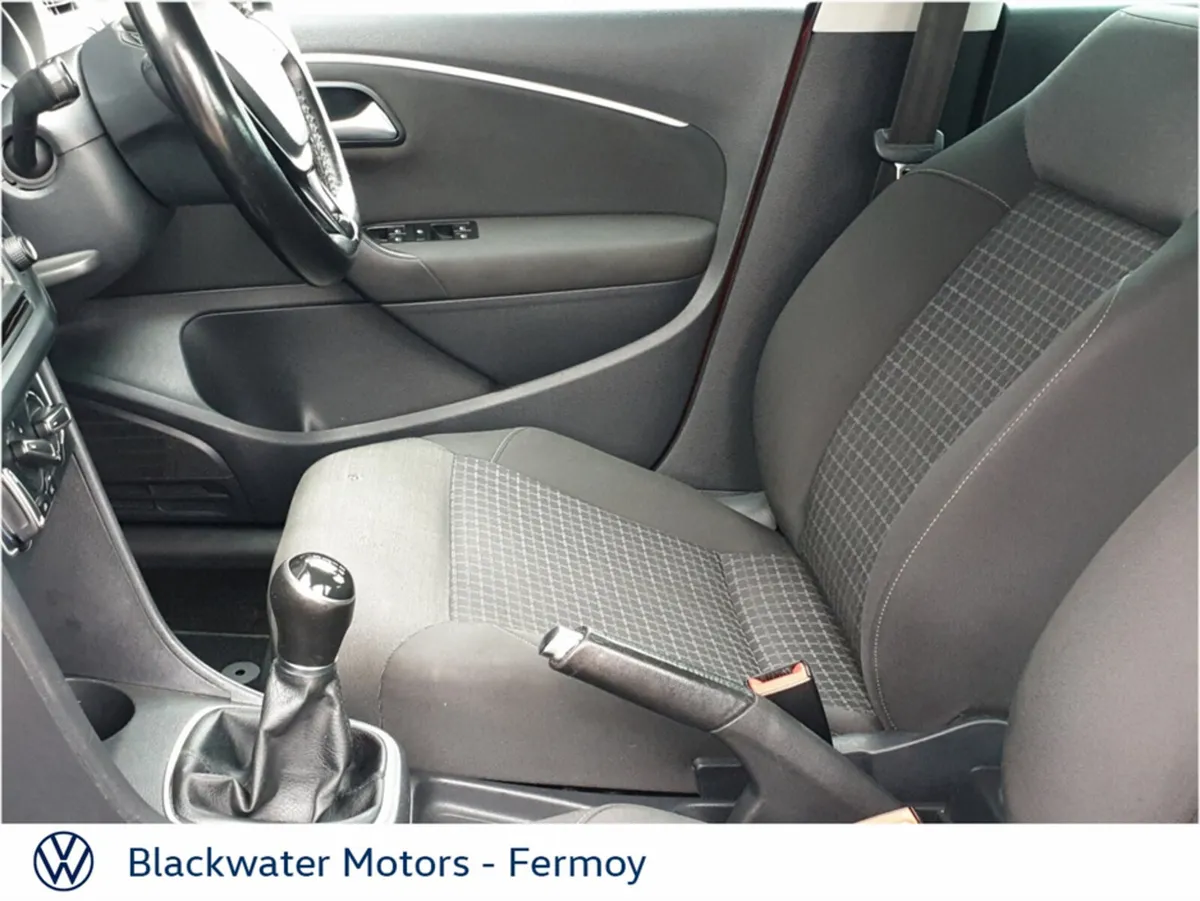 Volkswagen Polo 1.0 60BHP 5DR MATCH - Image 4