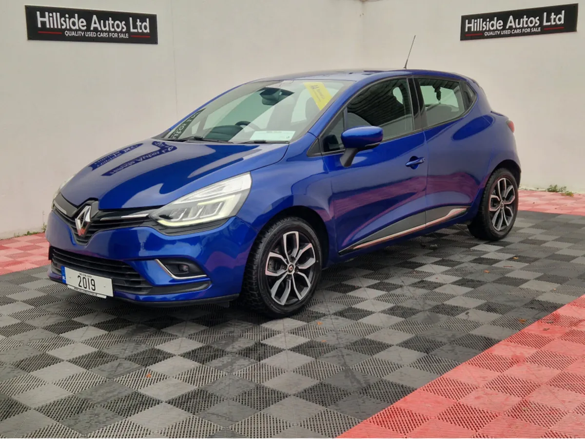 Renault Clio ZEN LUTICIA 1.2 PETROL AUTOMAIC 5DR! - Image 4