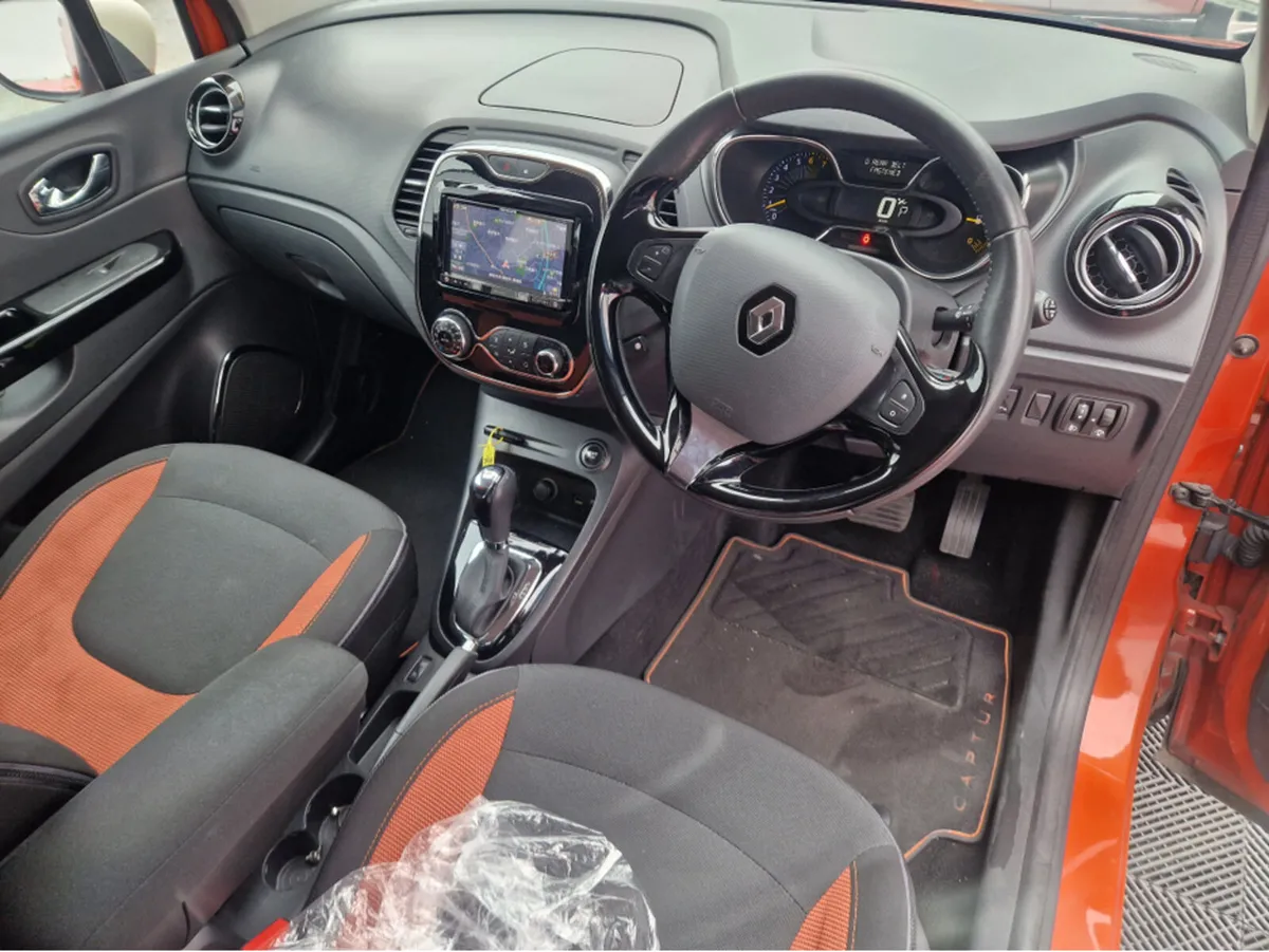 Renault Captur DYNAMIQUE 1.2 PETROL AUTOMATIC 5DR - Image 2