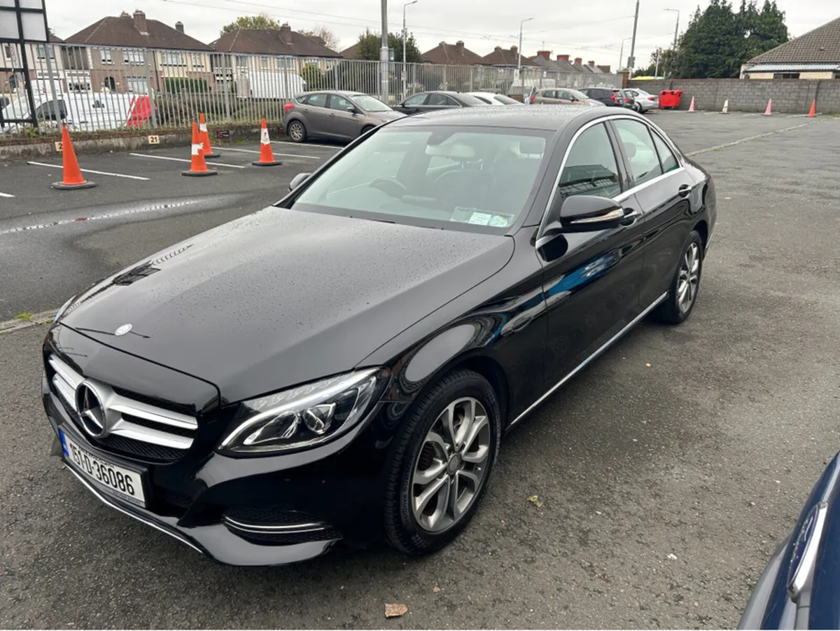 Mercedes-Benz C-Class 200 Auto//ONLY 82000KLMS///T - Image 2