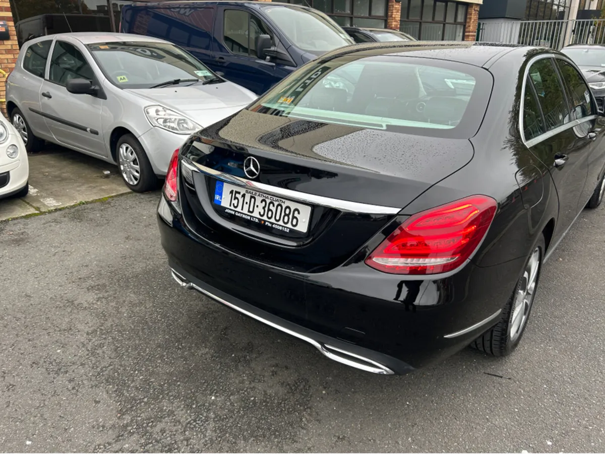 Mercedes-Benz C-Class 200 Auto//ONLY 82000KLMS///T - Image 3