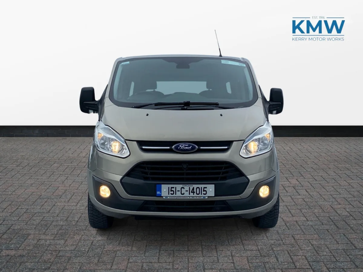 Ford Tourneo Custom 2.2 TDCI LWB 8 Seater - Image 4