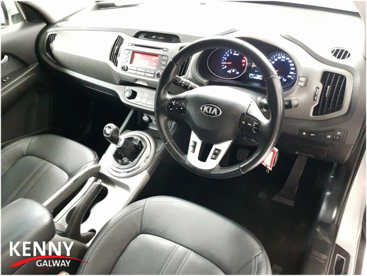 Kia Sportage 1.7 EXL 4DR - Image 2
