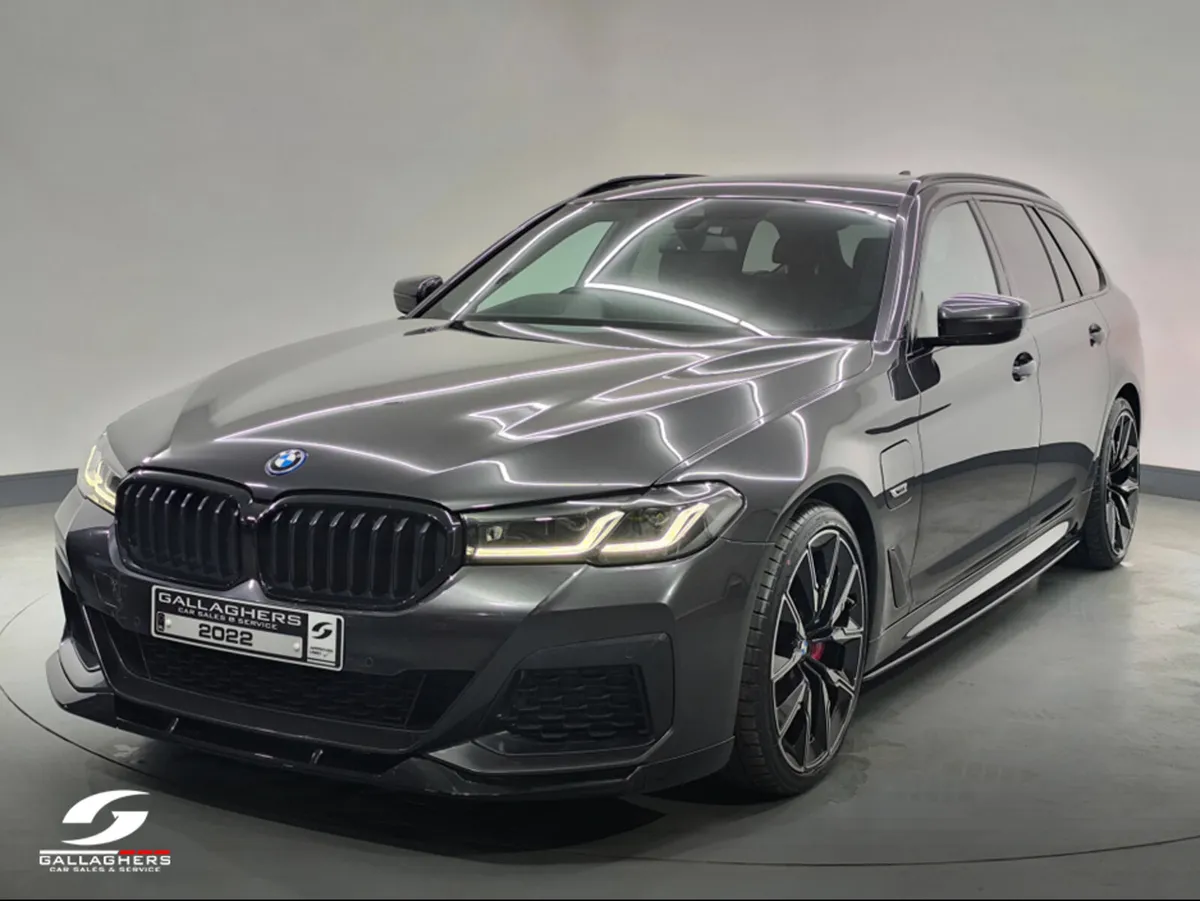 BMW 5-Series (222) TOURING XDRIVE M SPORT PRO AUTO - Image 2