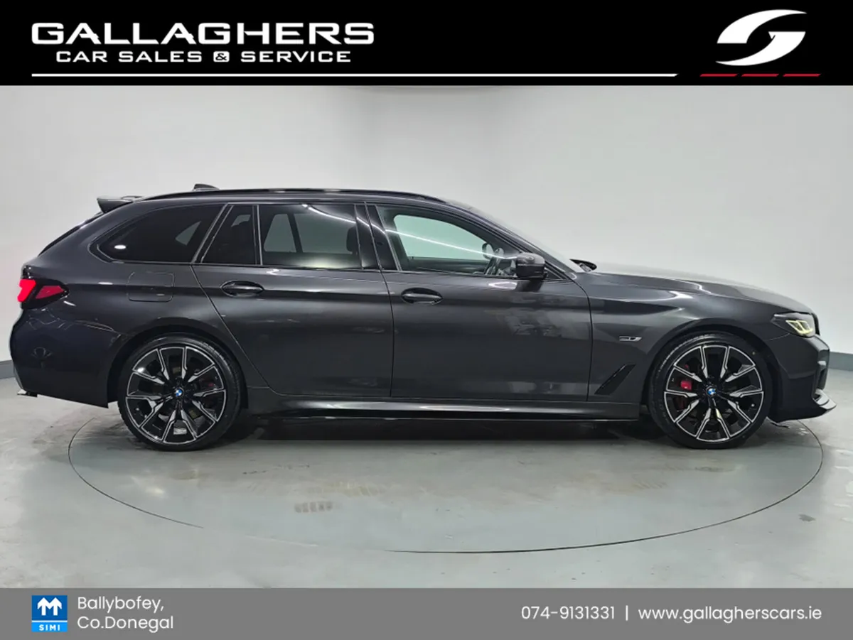 BMW 5-Series (222) TOURING XDRIVE M SPORT PRO AUTO - Image 3