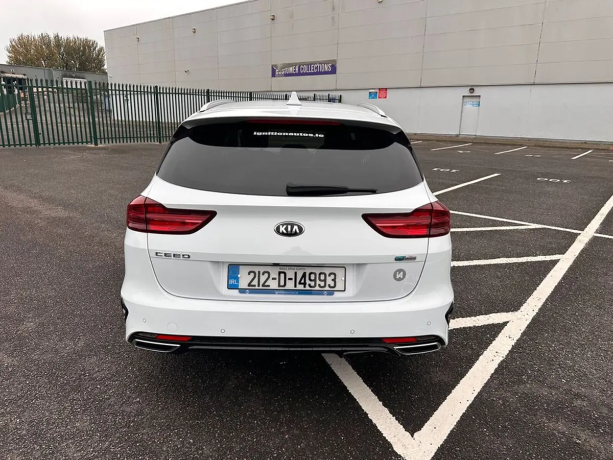 Kia Ceed PLUG IN HYBRID, STATION WAGON, ONLY 19K K - Image 3