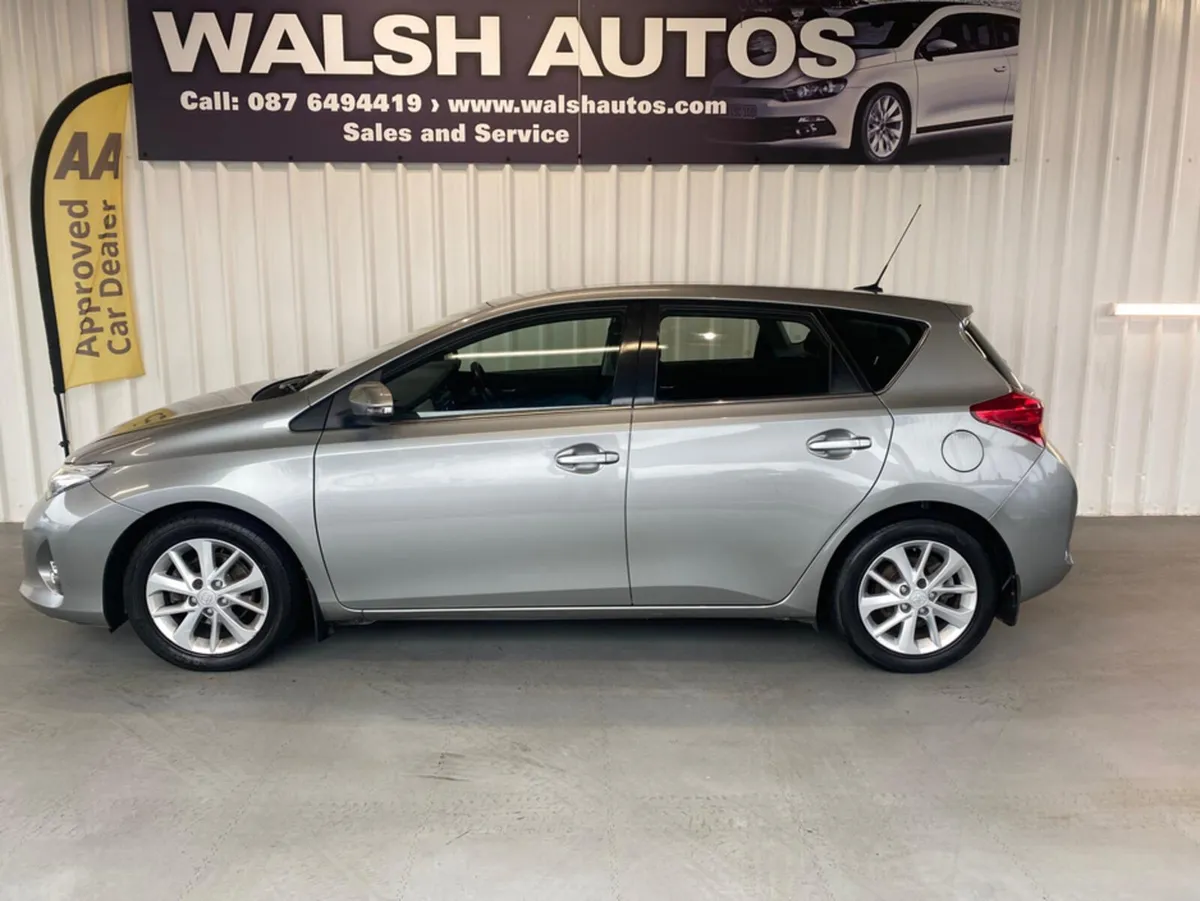 Toyota Auris 1.4 D-4D ICON 5DR S/S - Image 2