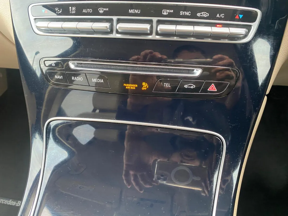 Mercedes-Benz GL-Class 220 D 4MATIC 5DR AUTO - Image 3