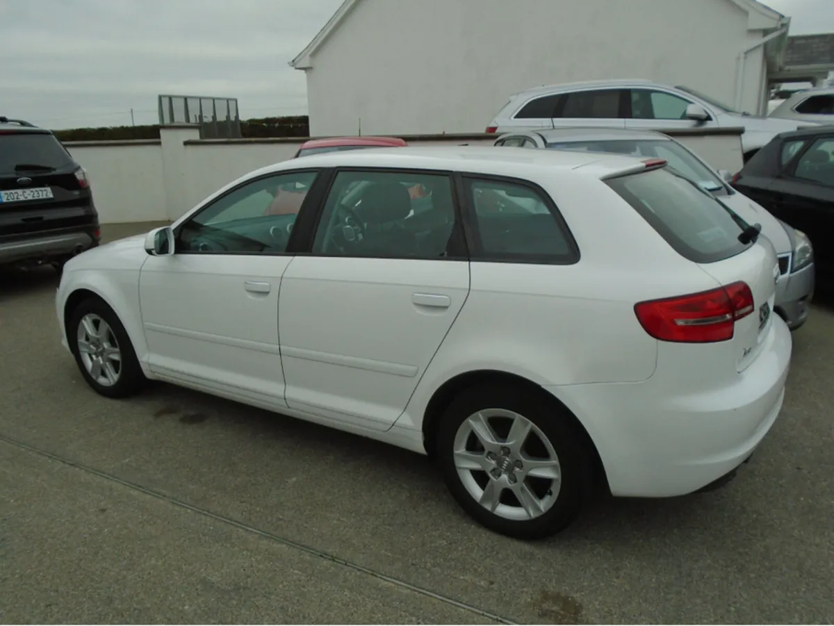 Audi A3 1.6 TDI SE 103BHP 5DR - Image 4