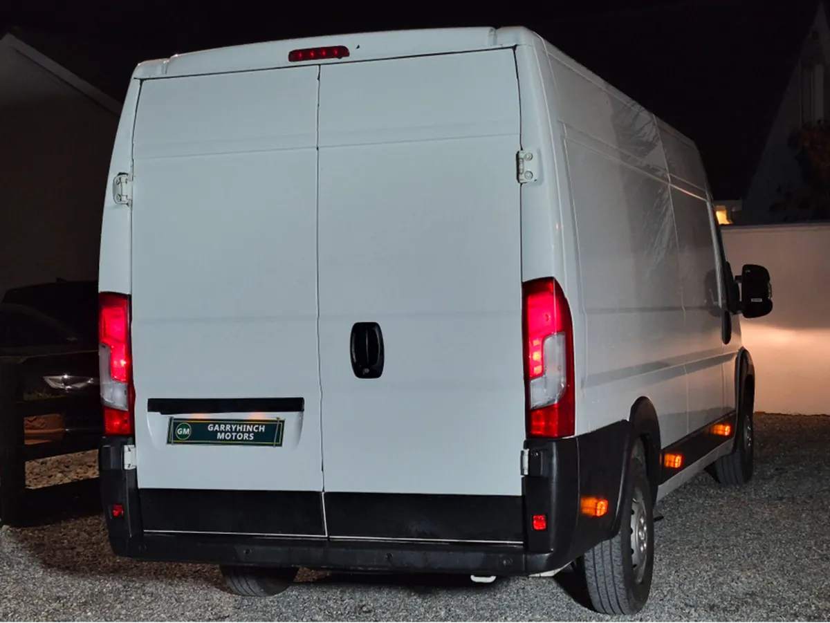 Peugeot Boxer L4 H2 Panel van Professional Model P - Image 3