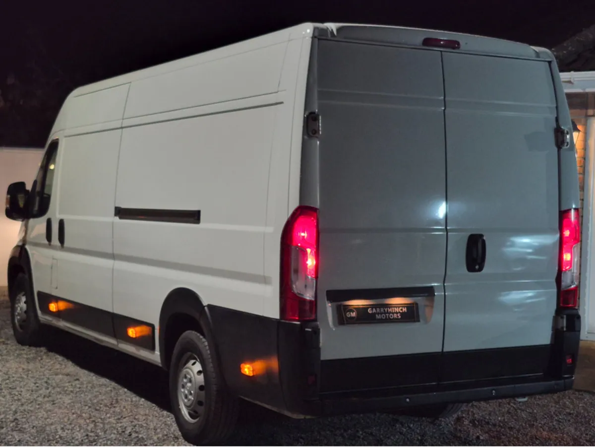 Peugeot Boxer L4 H2 Panel van Professional Model P - Image 4