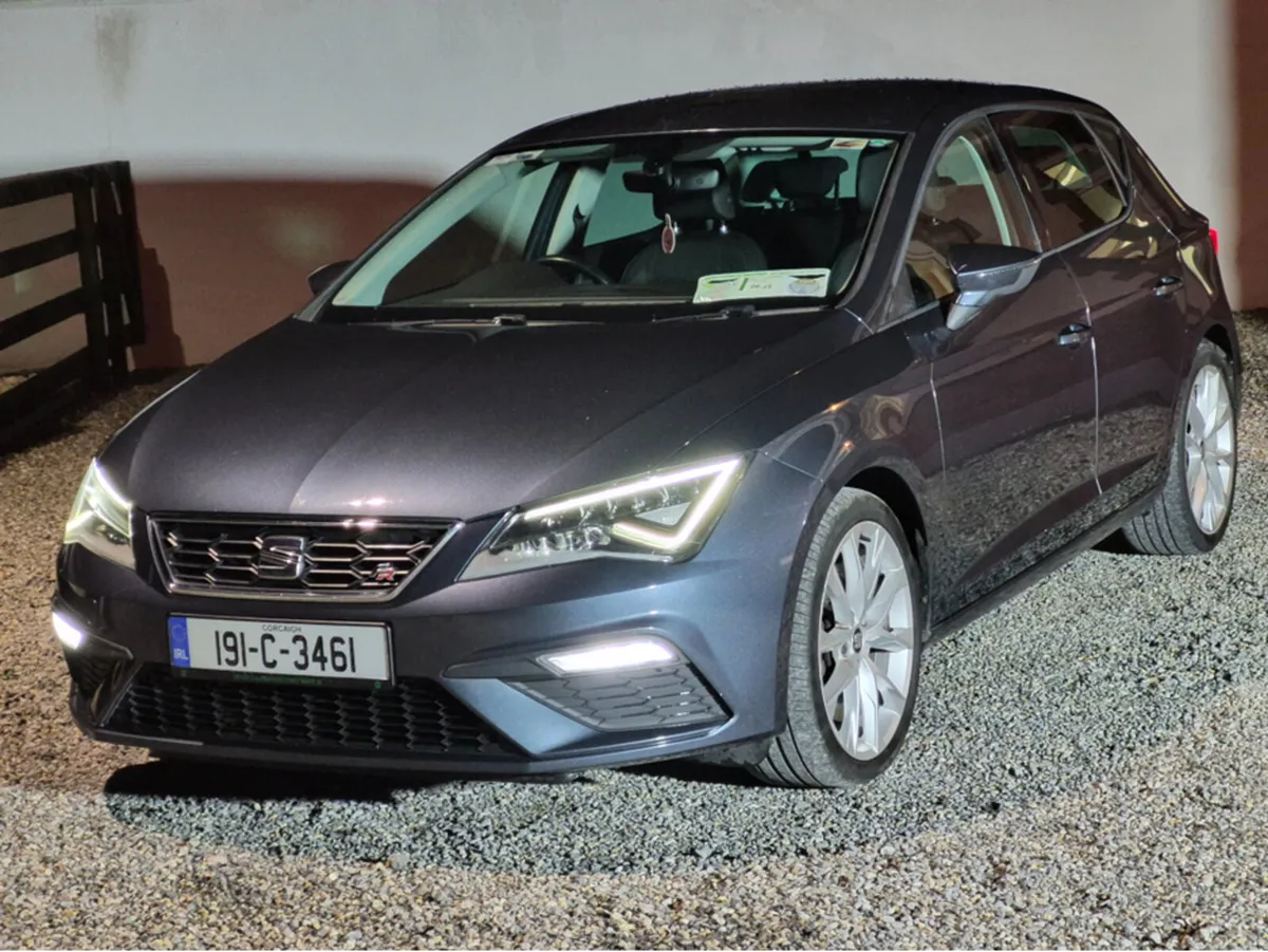 SEAT Leon FR model 1.5 Petrol 130 BHP with sports - Image 2