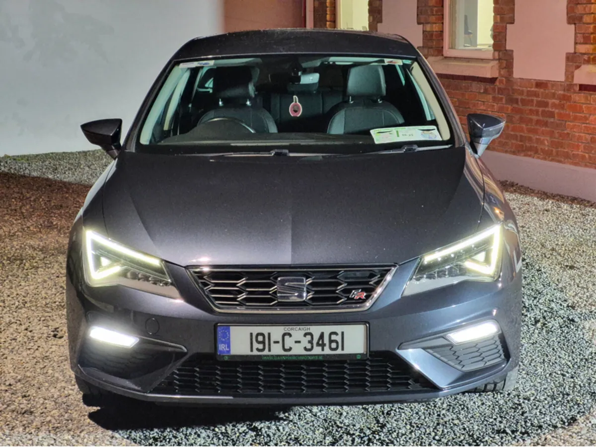 SEAT Leon FR model 1.5 Petrol 130 BHP with sports - Image 3