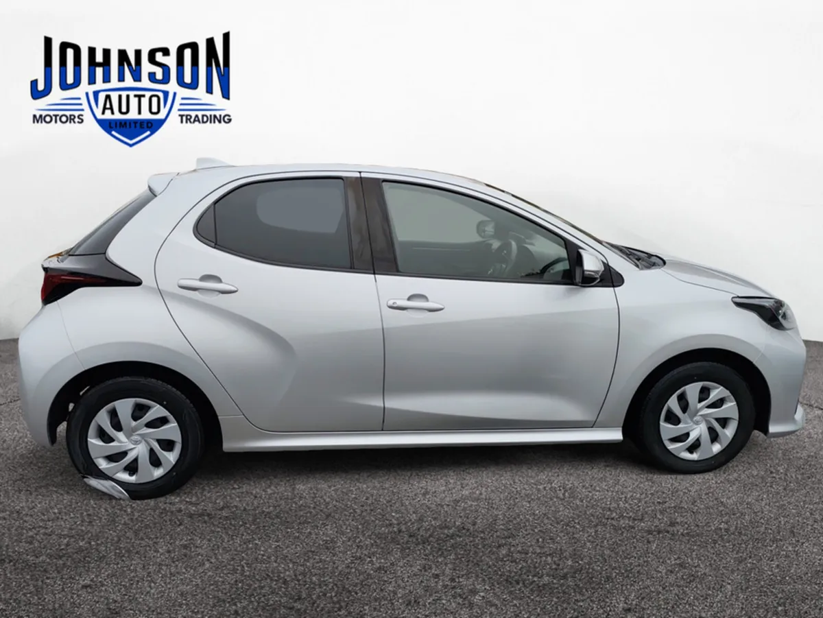 Toyota Yaris 1.5 Petrol Auto - Image 4