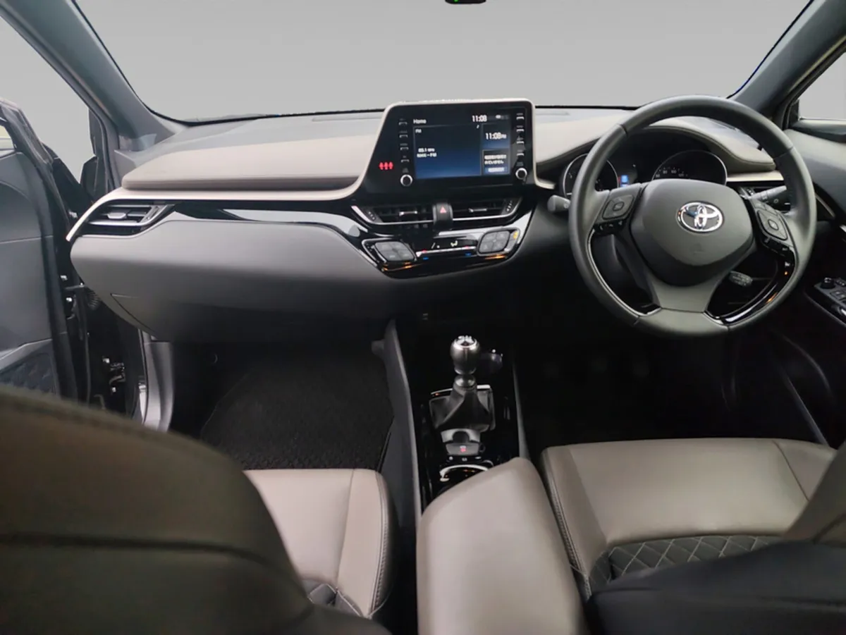 Toyota C-HR 1.2 Petrol  Full Leather - Image 4