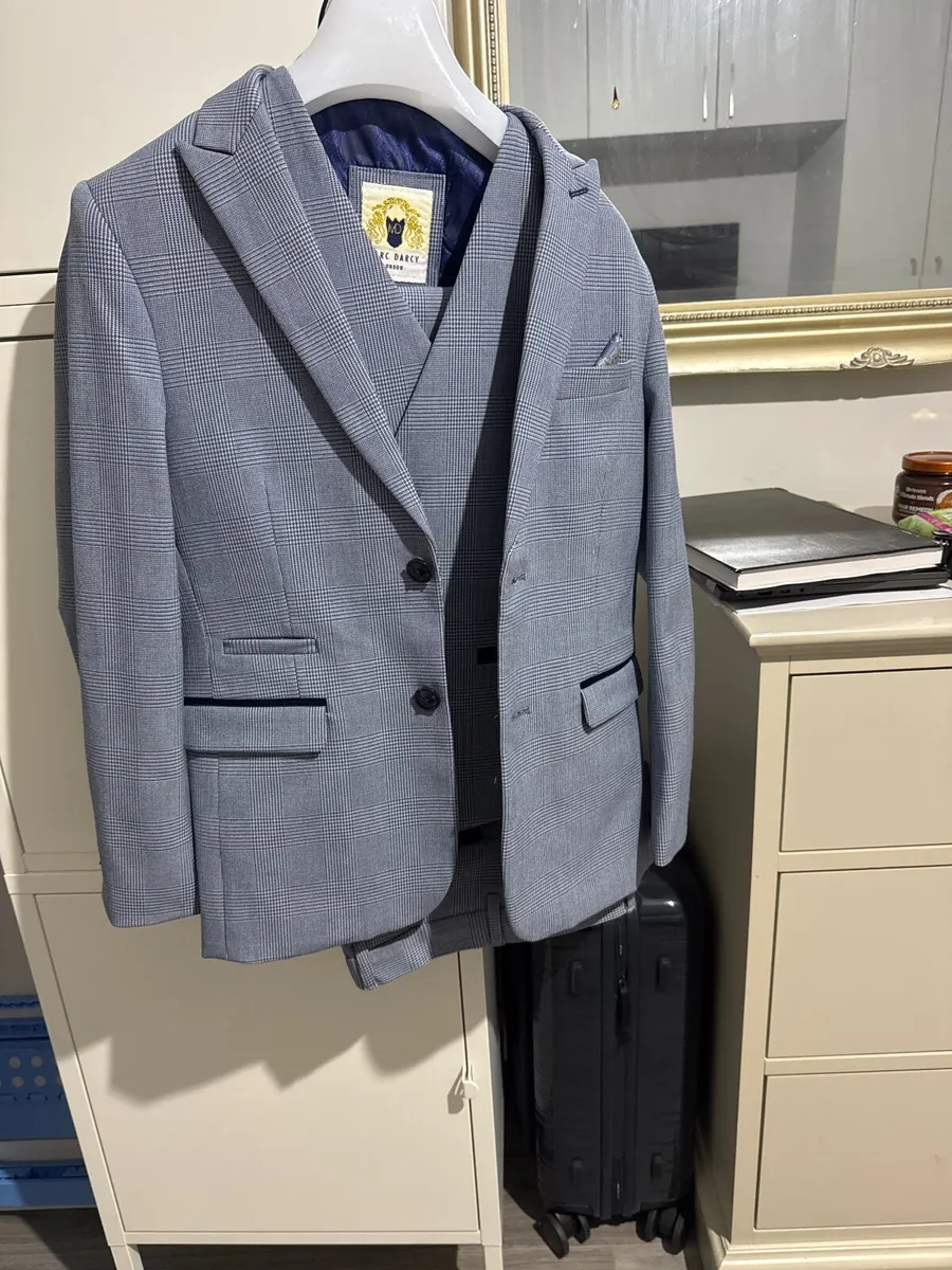 Suits for 12 yrs old boys - Image 4
