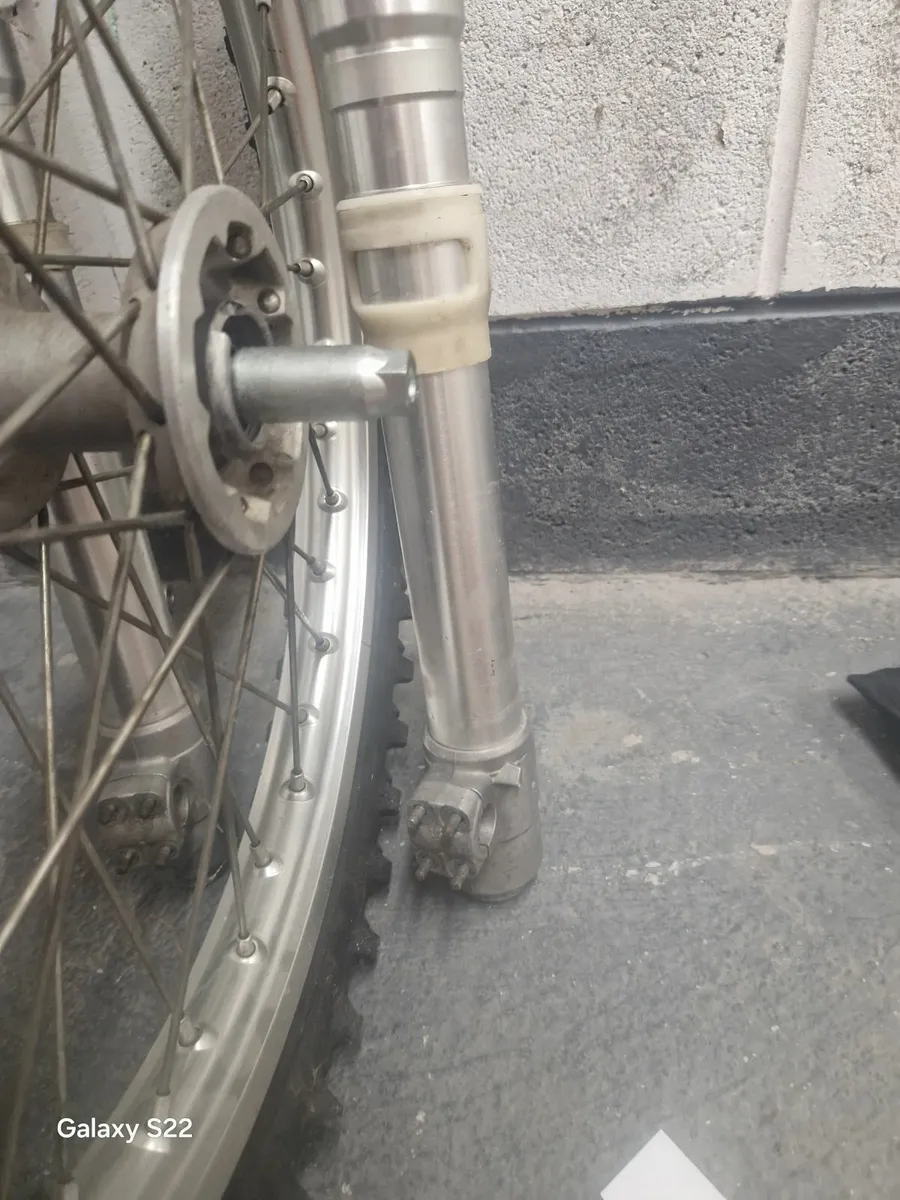 Xr 400 - Image 1