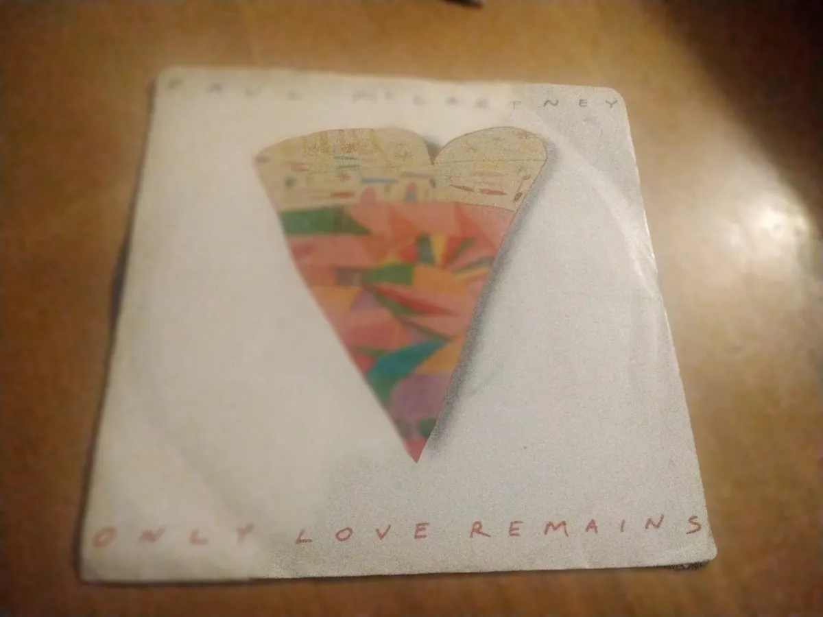 Mcartney.    Only love remains.     7insVinyl