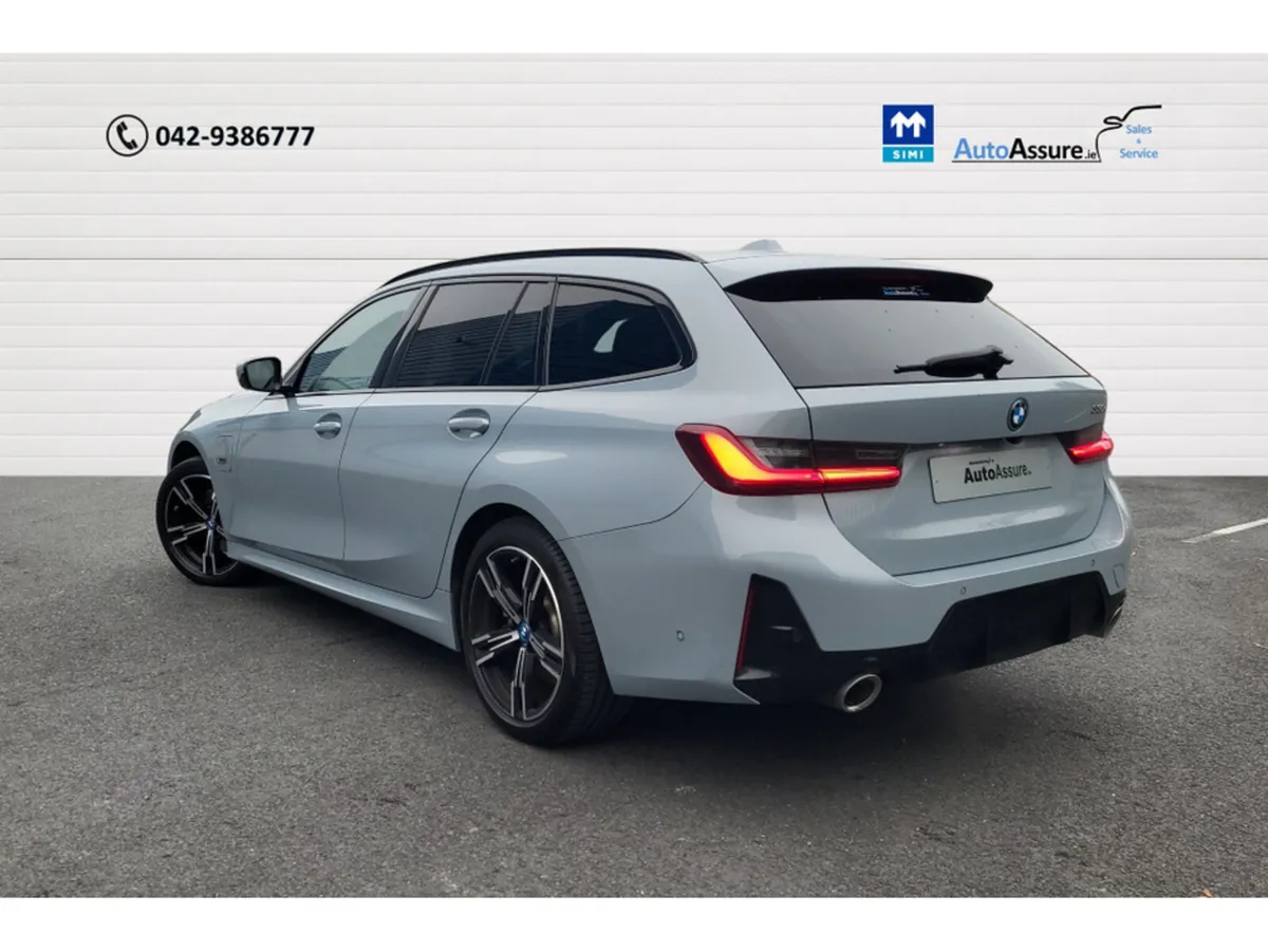 BMW 3-Series M-SPORT AUTO *** Brooklyn Grey / Virt - Image 4