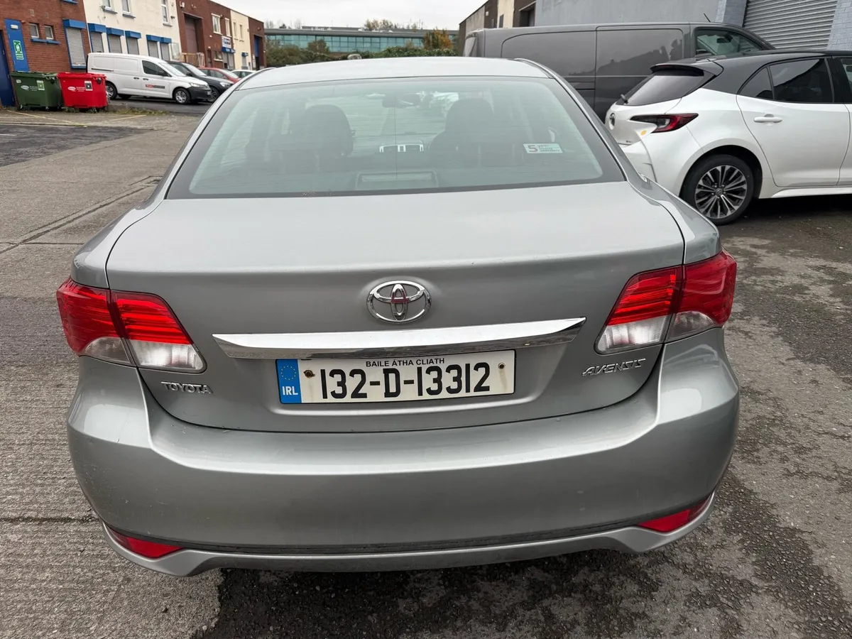 2013 Toyota Avensis D4D - Image 2