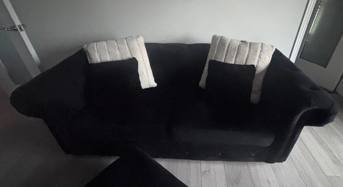 3 seater sofa - Image 1