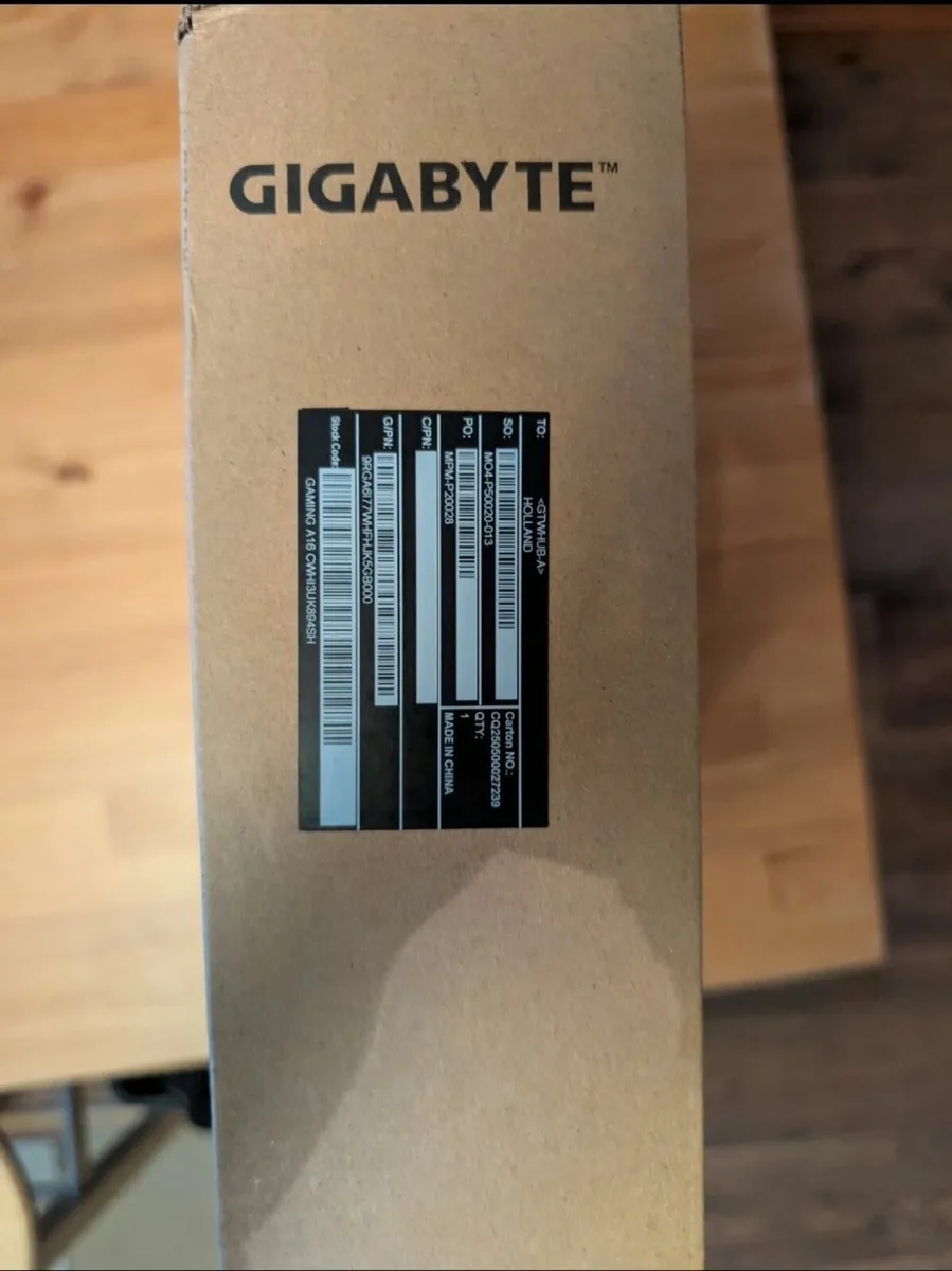 Laptop - Image 2