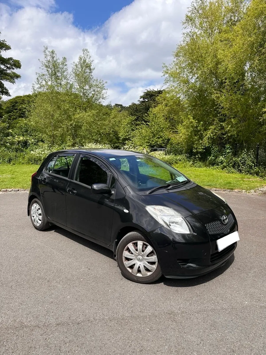 TOYOTA YARIS AUTOMATIC - Image 2