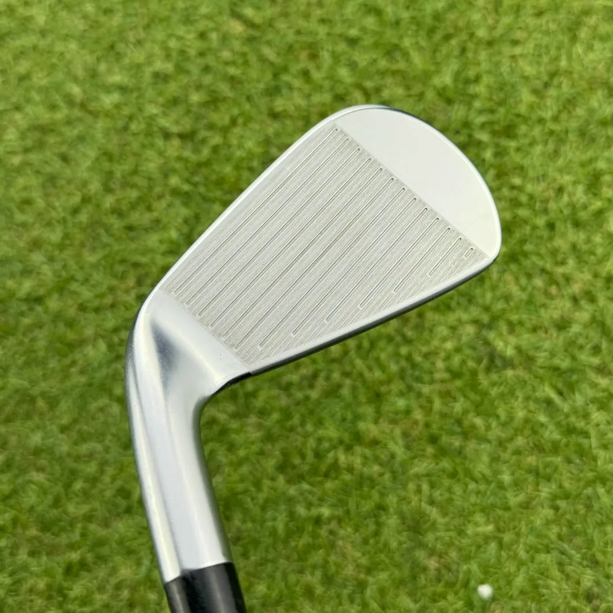 Srixon ZX Mk II Utility #3 Iron 20° / X-Stiff - Image 3