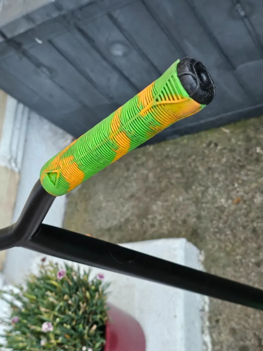 Scooter - Image 1