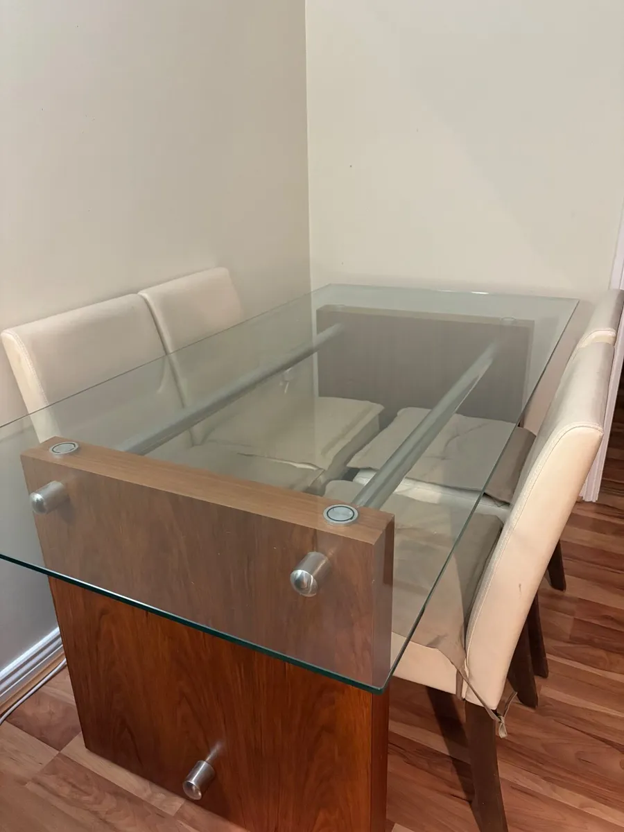 Glass table - Image 2