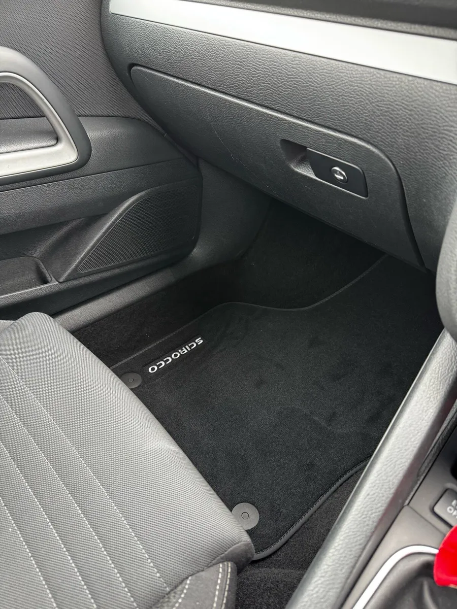 VW Scirocco 2.0TDI - Image 3