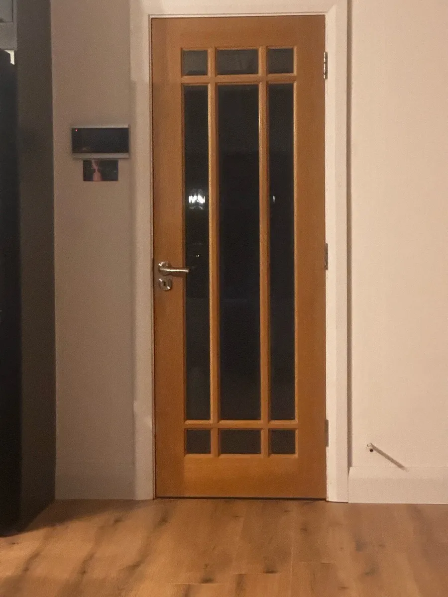 Door - Image 2