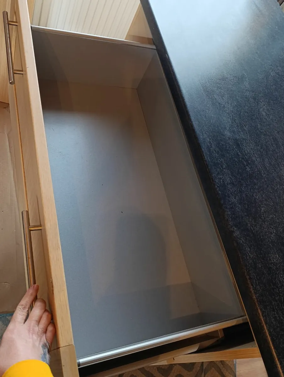 Kitchen cabinets - Image 1