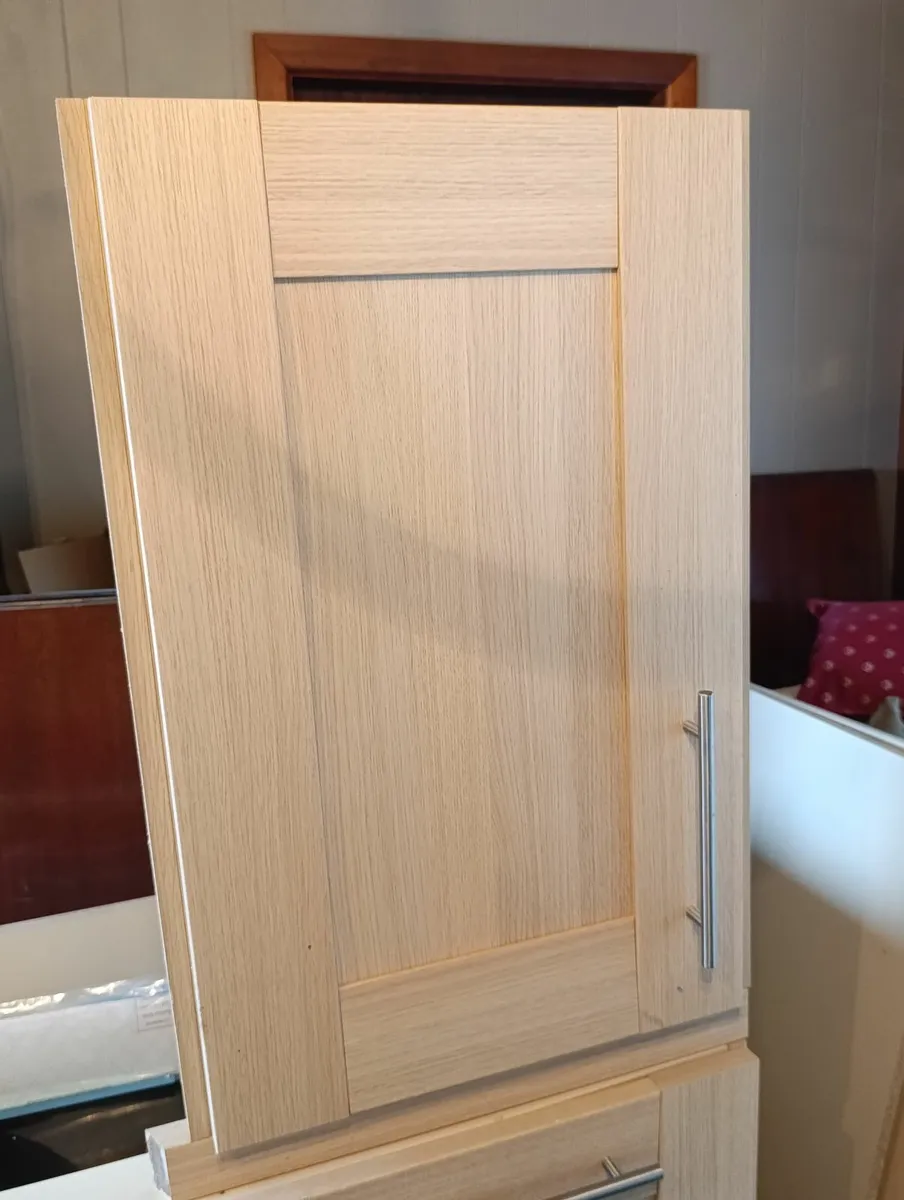 Kitchen cabinets - Image 3