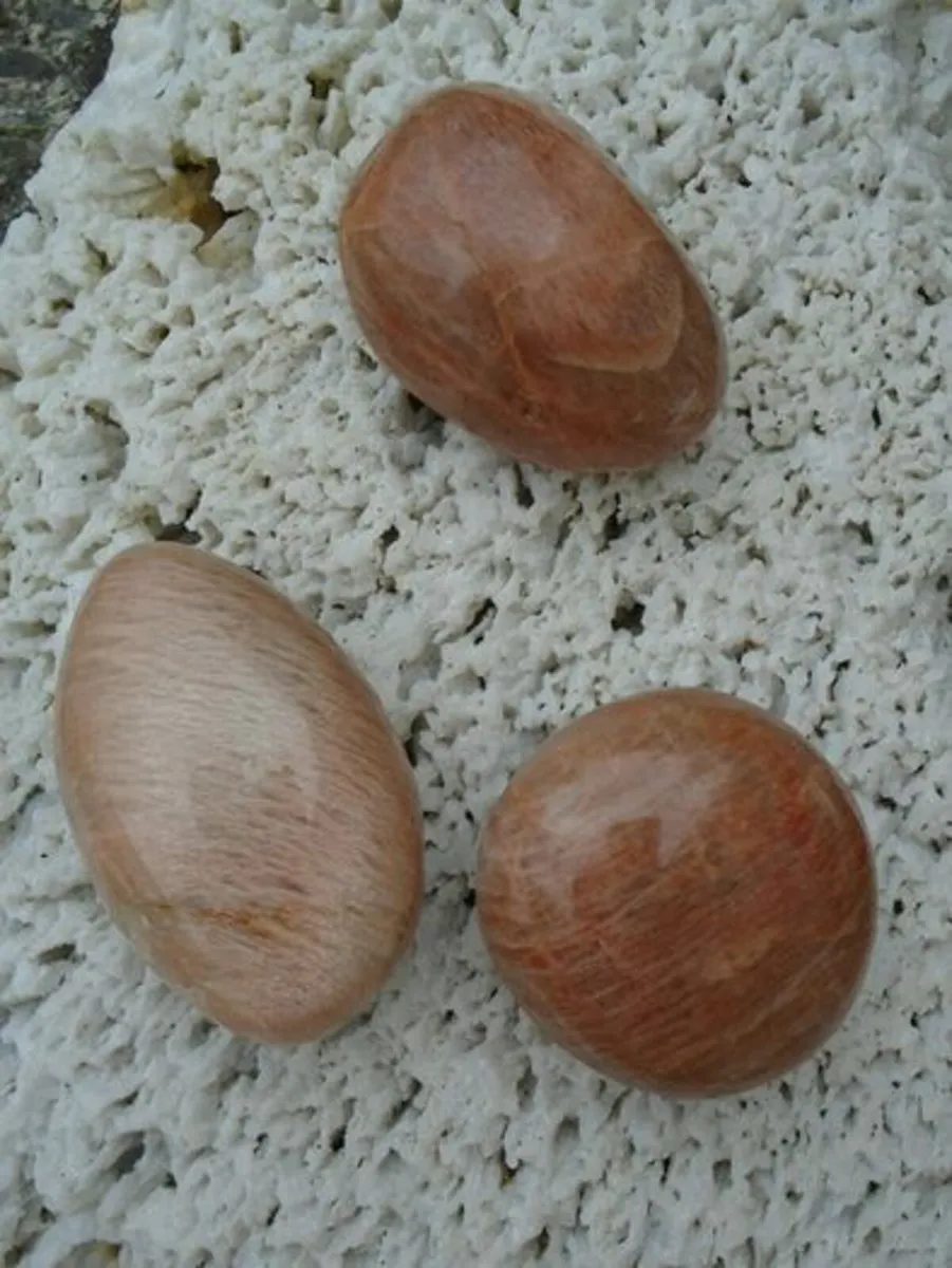 Peach Moonstone, Crystals, Gemstones - Image 3