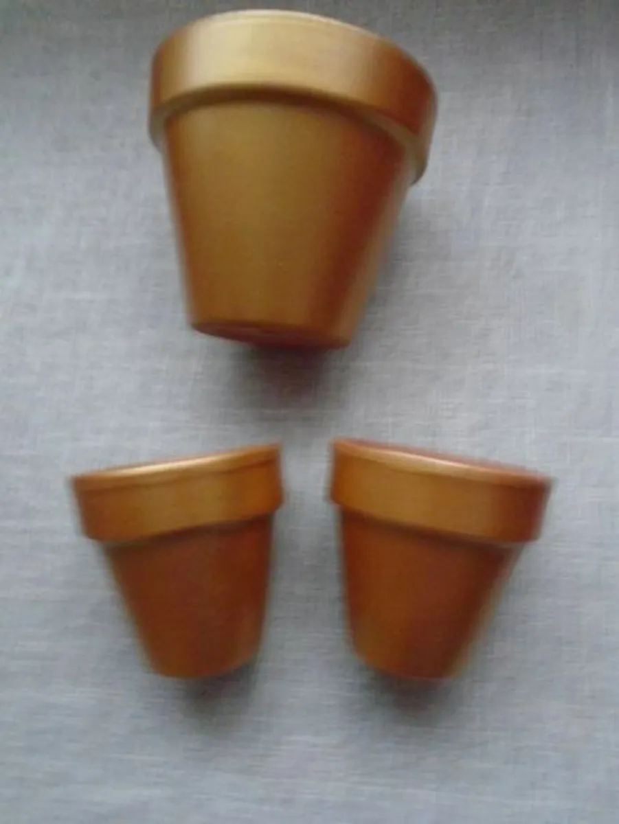 Gold pots. Craft supplies,Terracotta pots, - Image 1