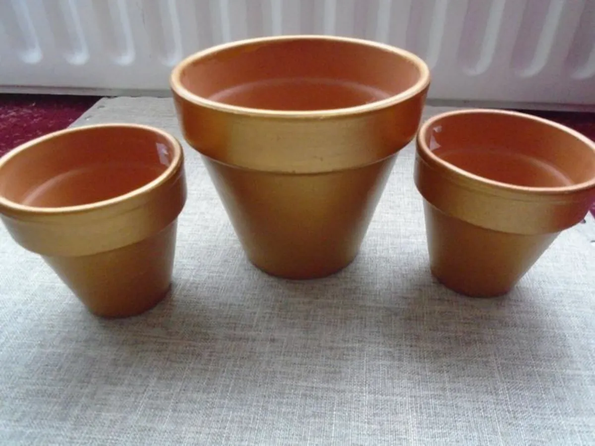 Gold pots. Craft supplies,Terracotta pots, - Image 2