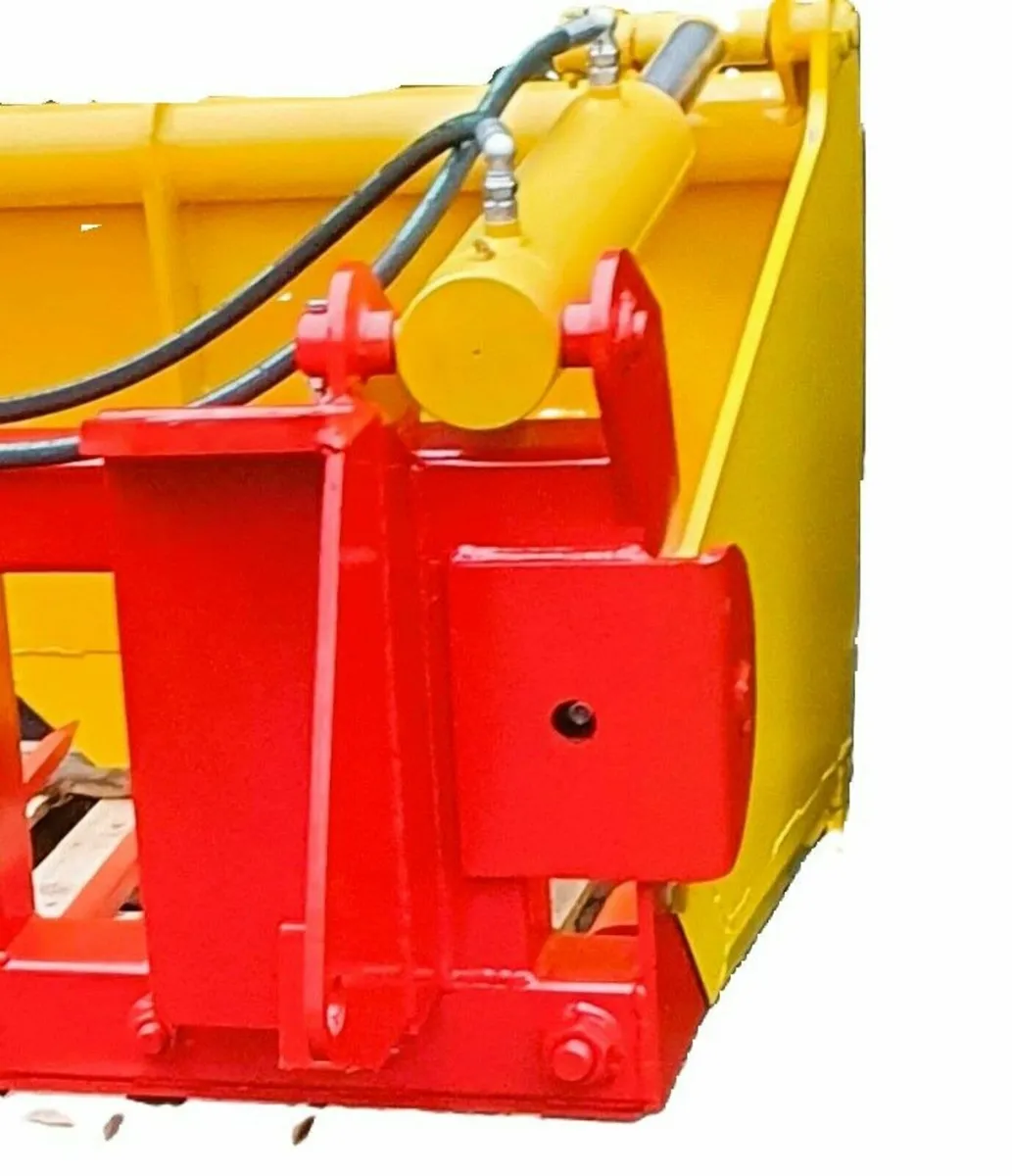 McKenna Shear Grabs - Image 3