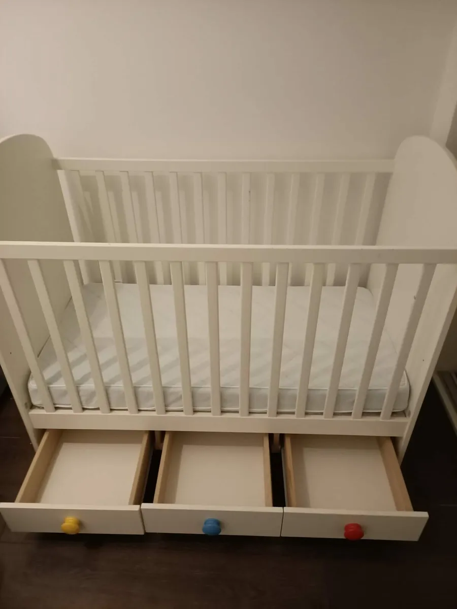Baby cot - Image 3