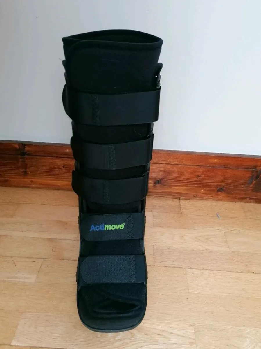 Medical Support Walking Boot - Image 2