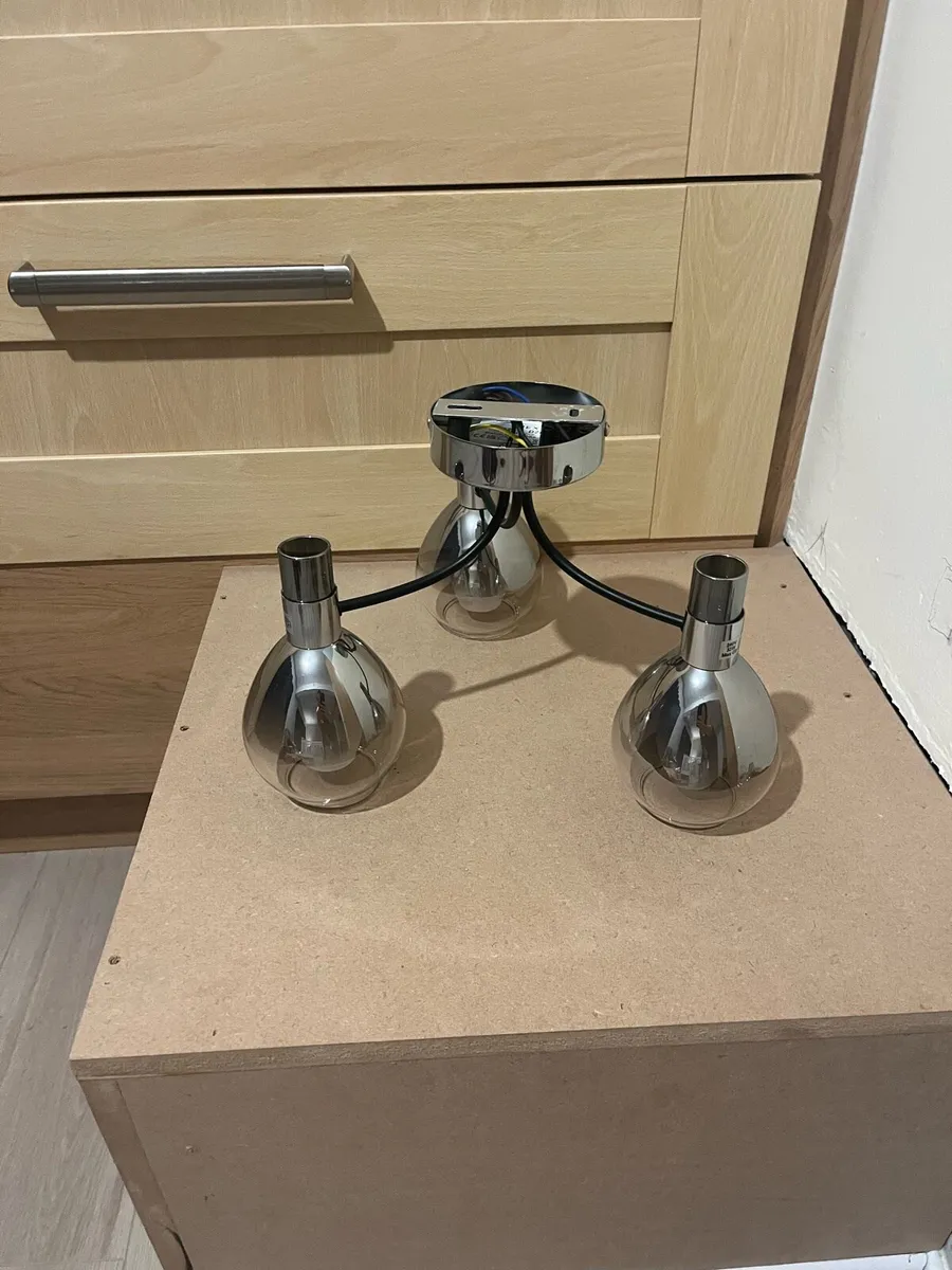 New light fitting - Image 2