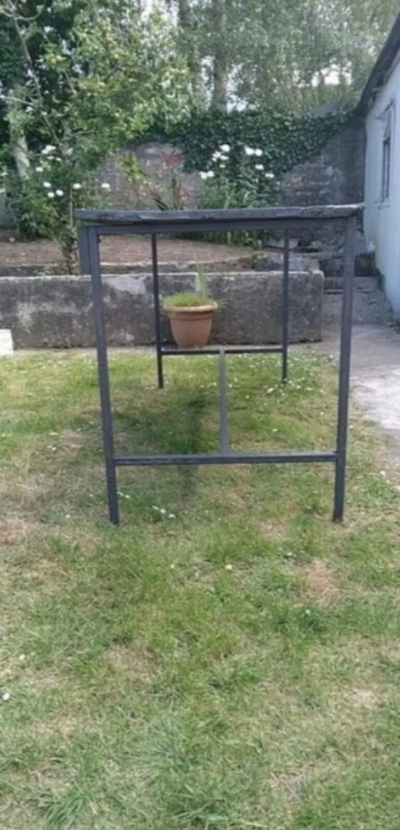 Steel shed table - Image 3