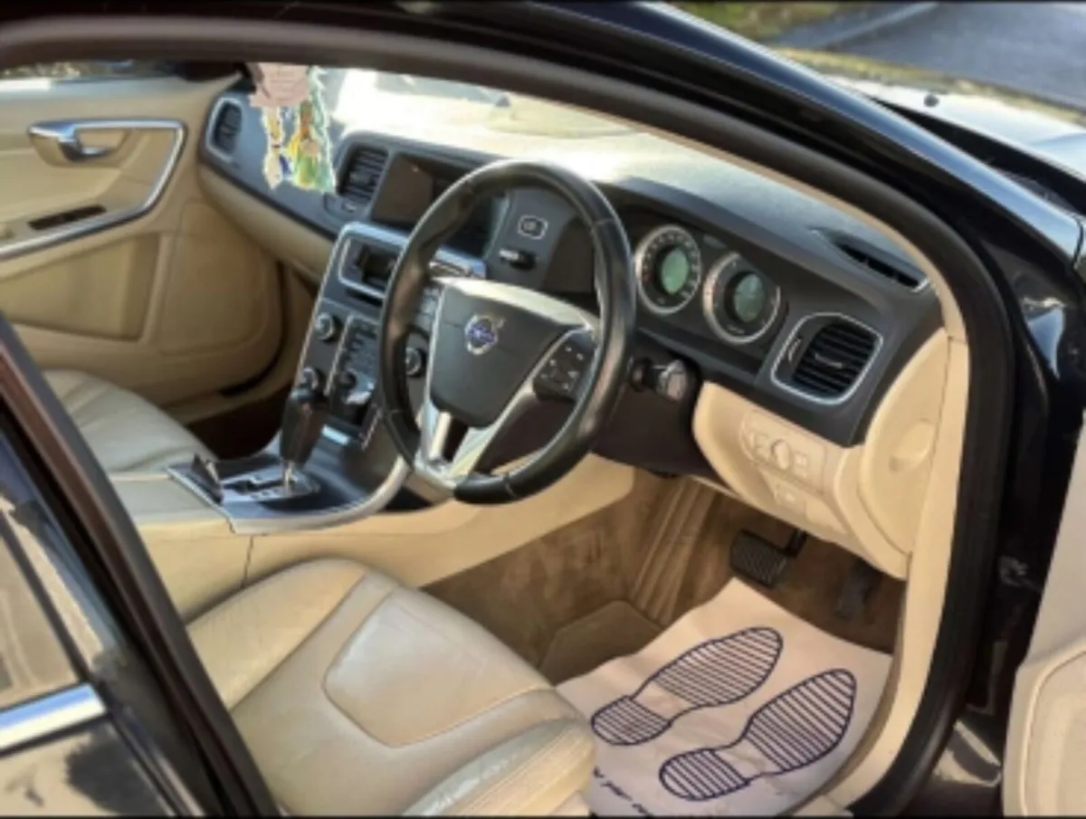 Volvo S60 2011 - Image 3