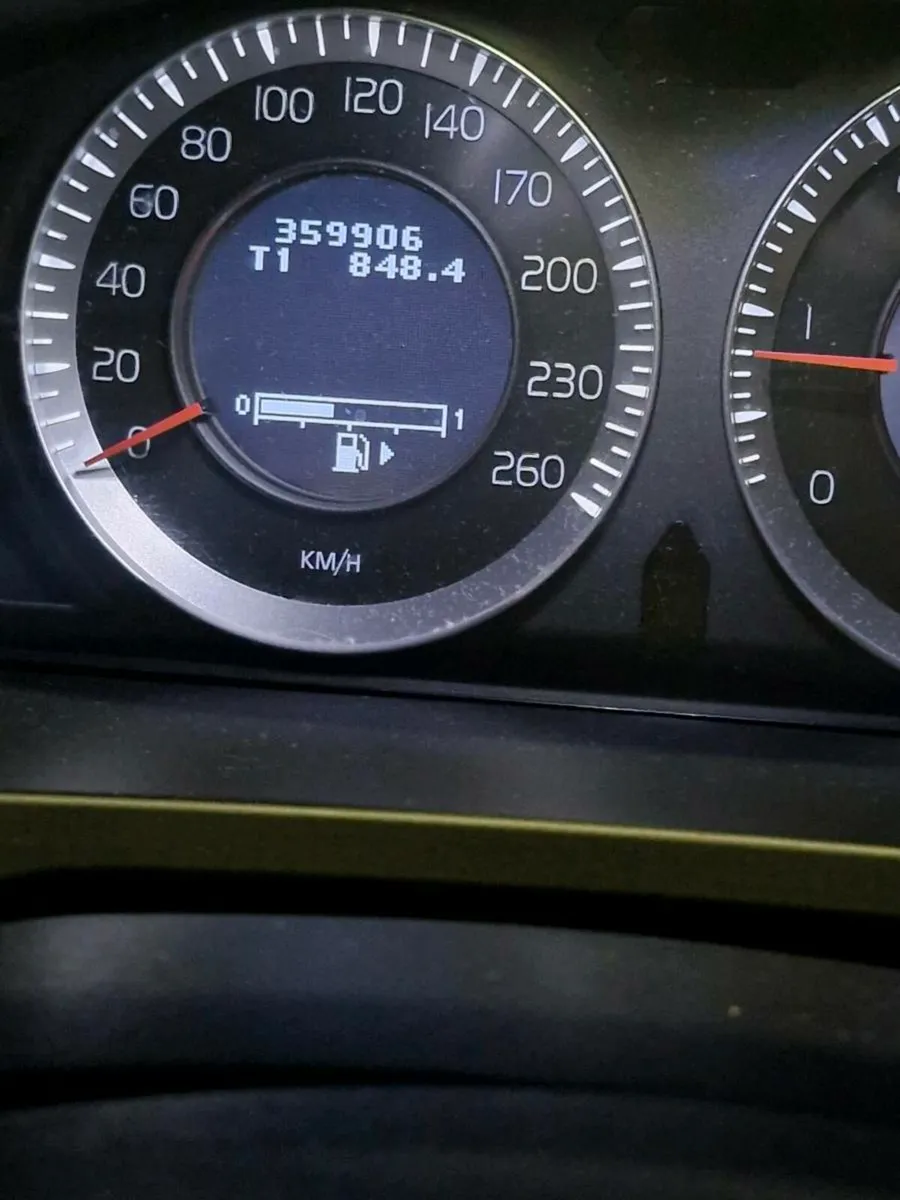 Volvo S60 2011 - Image 4