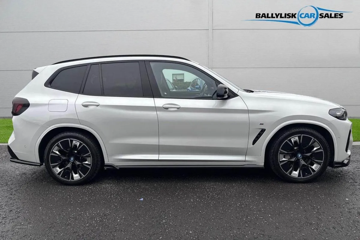 BMW iX3 80kwh M Sport Pro SUV 5dr Electric Auto ( - Image 3