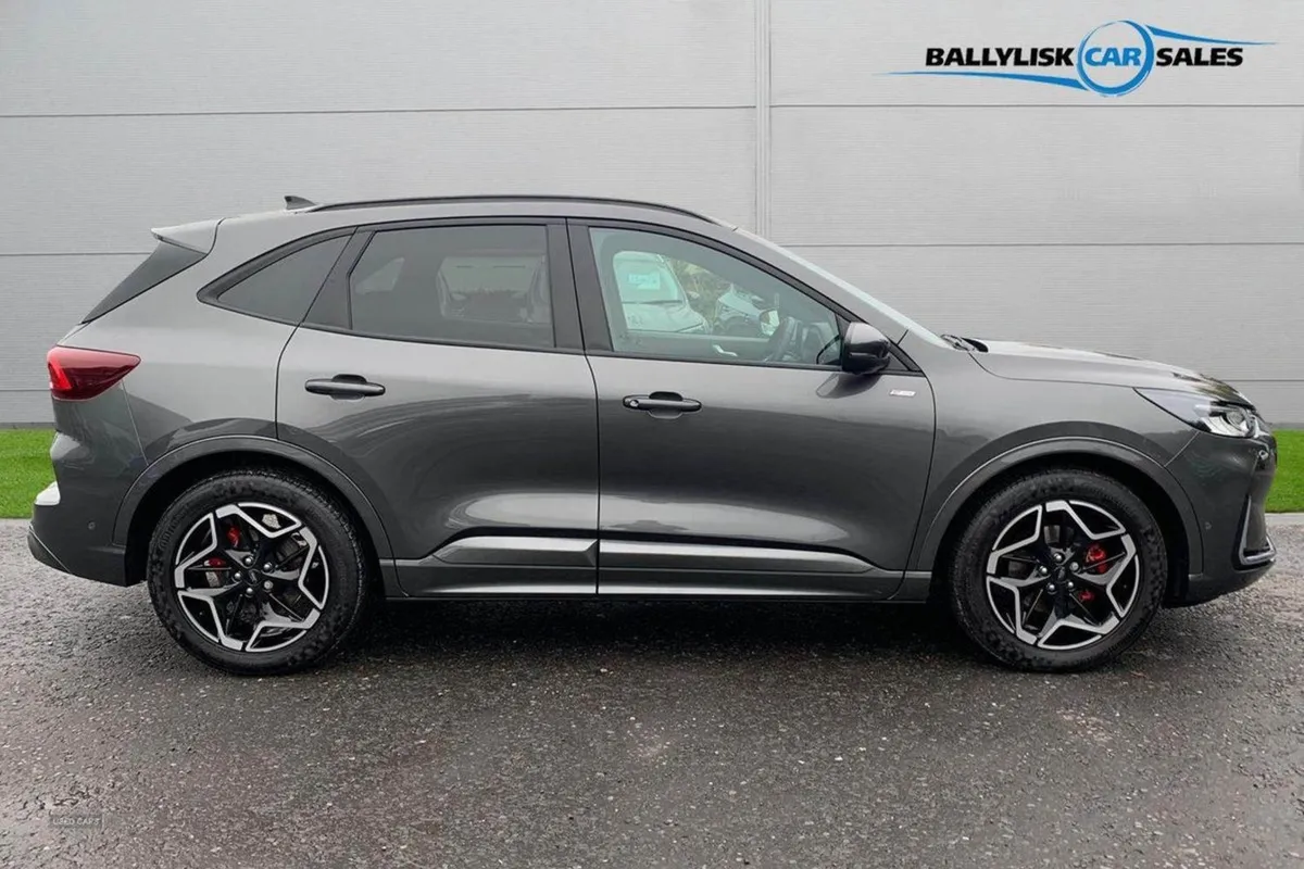 Ford Kuga 2.5h Fhev St-line X in Magnetic With On - Image 3