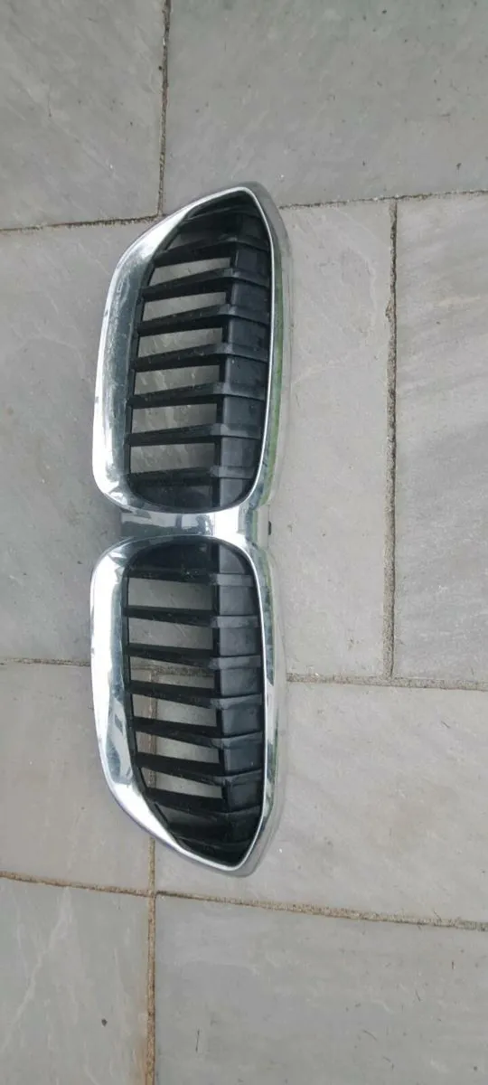 Grill bmw g20 OEM - Image 2